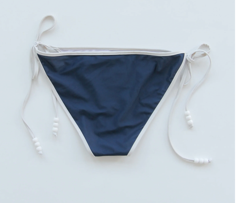 Daphne Bottom, Navy